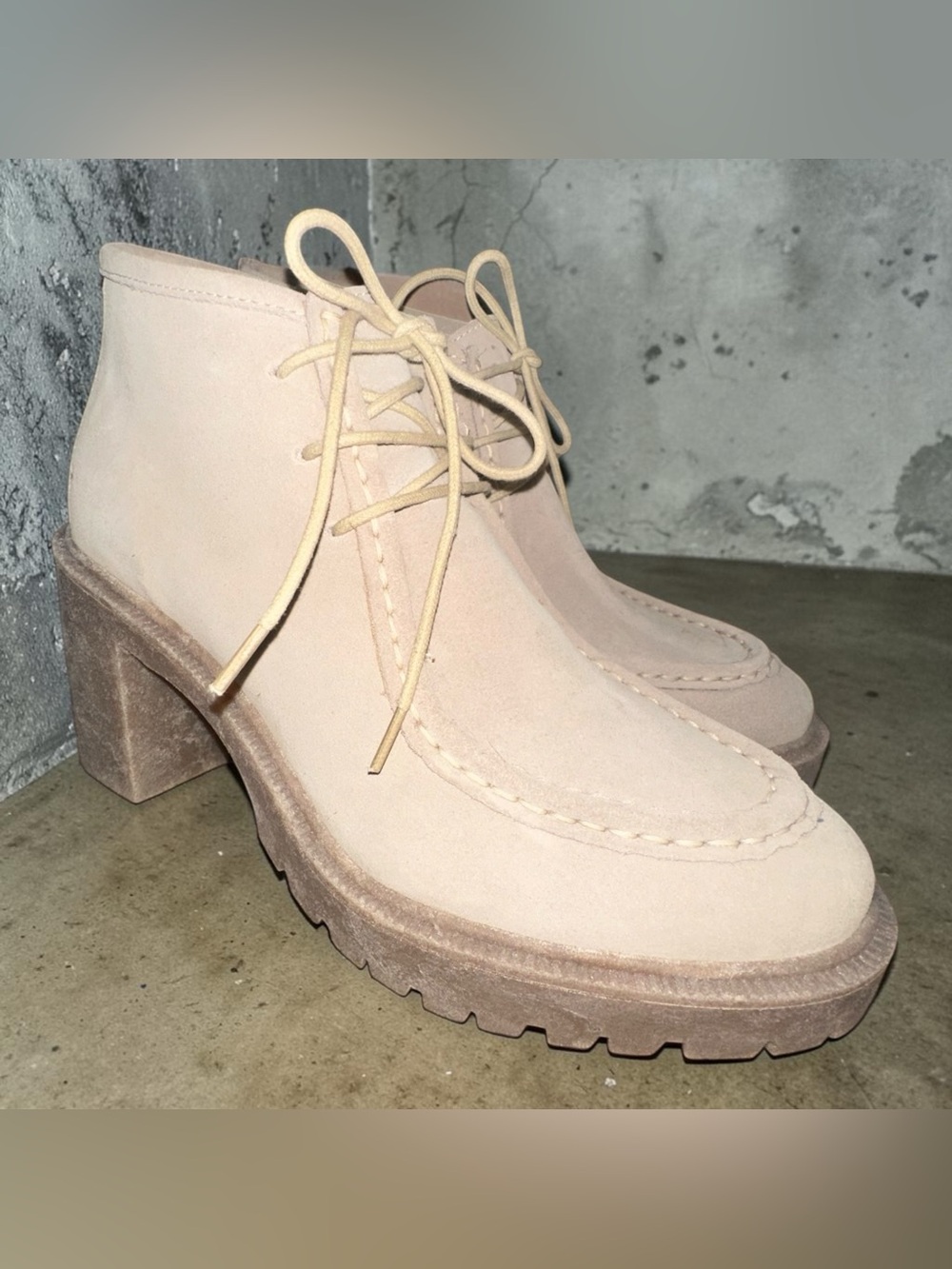 Lucky Brand Neutral Beige Lace-Up Chunky Heel Ankle Boots